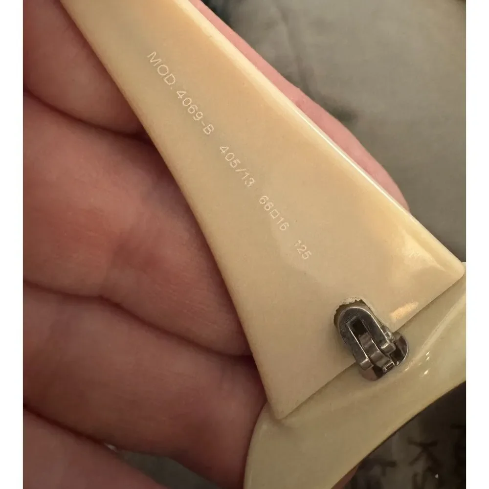 Versace Model 4069-B Sunglasses Beige Tan Crystal Greca Pattern Wrap/Shield Y2k